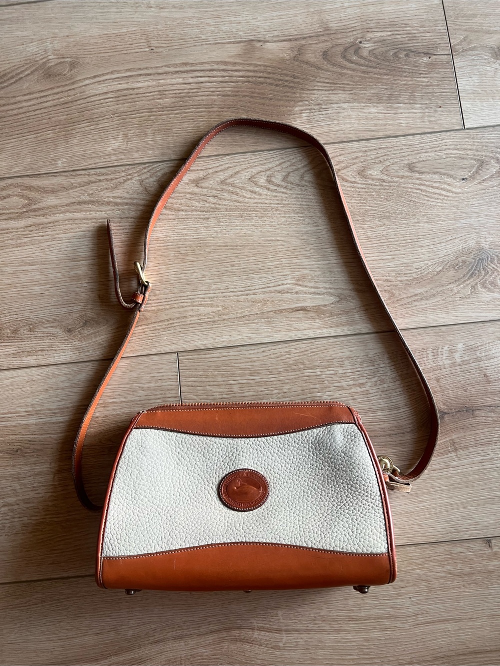 Dooney & Bourke Classic Two-Tone Leather Crossbody Bag - Cream & Brown